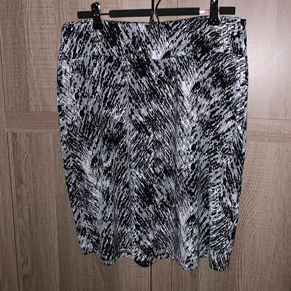 Reitmans pencil skirt size 11